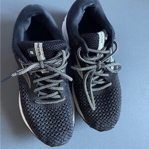 Brooks Revel 2 Running Shoes Size 7.5 M